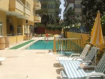 Lägenhetshotell Mirage 3*